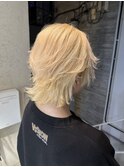 ○抜きっぱなしブロンド中性ウルフカットロングウルフレイヤー