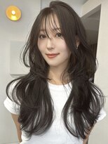 バベル アット フルリール 甲子園口(BABEL at fleurir)&nbsp;前髪ありのレイヤーカットに透明感グレージュカラー