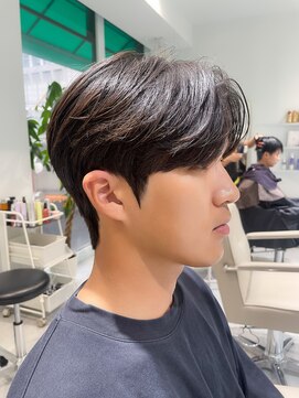 ノラ ウメダ(NORA UMEDA) フェザーカルママッシュ×ダウンパーマ