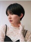 前髪あり大人ショート×黒髪丸みショート|小顔カット