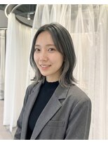 ハーツオオサカ(HE:ARTS OSAKA)&nbsp;くびれボブハイトーンベージュインナーカラー