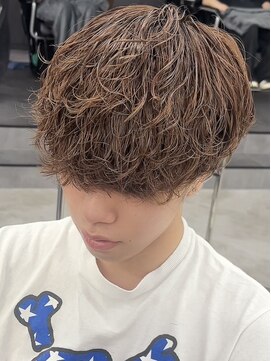 アウラ(AURA) 波巻きシャドウパーマ/スペインカール/ツイストスパイラル