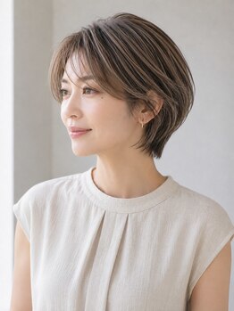 サンタフェ 岡崎店(Santa'Fe)の写真/トレンドの丸みショート・ボブにカラーをプラスしたスタイルを再現☆顔周りのカットで印象もかわる!
