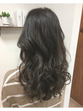 エモーション フォーヘアー(amotion for hair) コテ巻きロング