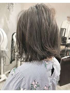 ヘアーアンドアトリエ マール(Hair&Atelier Marl) 【Marl】アッシュグレージュの切りっぱなしボブ♪