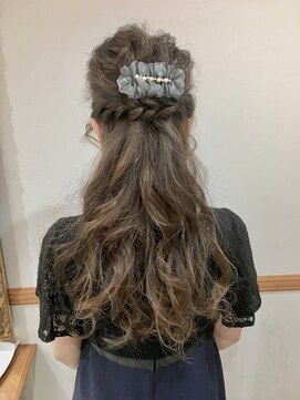 ラナシエン (RanaCien) ○RanaCien○ イケダ ゆるふわハーフアップ