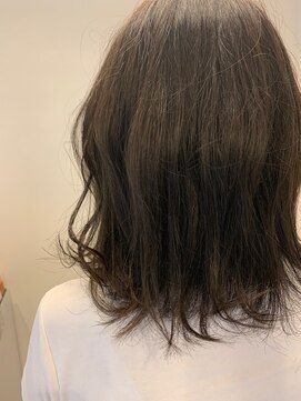 ディーヘアーデザイン(d.HAIR DESIGN) 外ハネ☆伸ばし中ミディアム☆