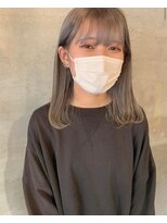 アティック ヘアーデザインアンドリラクゼーション(attic hair design&relaxation) シルバーベージュ