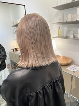 オンヌ(onnu) ホワイトグレージュ