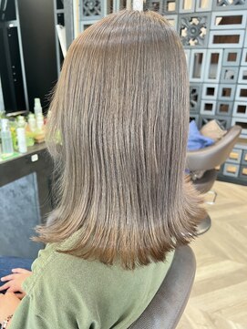 フィッティ(fiti) 外ハネミディアム