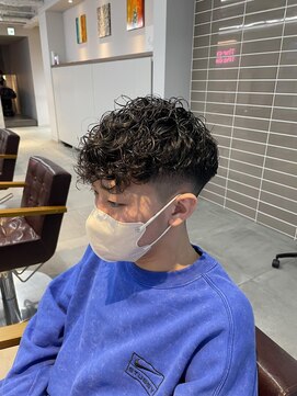 ザコーストバイネオリーブ 辻堂店(The coast by neolive) スペインカールフェードカットツイストスパイラルパーマ