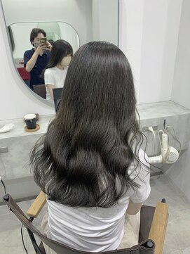 エマ 日吉(emma) 【emma小濱】イルミナカラーで叶うオリーブグレージュ