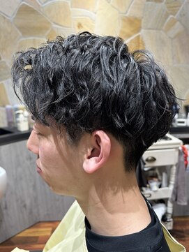 ヨシザワインク プレミアム 横浜 桜木町店(YOSHIZAWA Inc. PREMIUM) 無造作クセ毛風ソフトツイストスパイラルパーマツーブロック