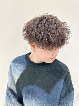 レイズアンダーバーホワイト(RAISE by _WHITE) メンズカット/メンズパーマ/メンズカラー/大分美容室