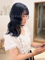 ネイビーブルー