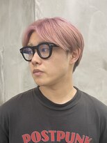 ソーコ 渋谷(SOCO)&nbsp;センターパートメンズカットカットダブルカラーピンクブリーチ