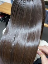 ライア 下北沢(laia)&nbsp;艶々ロングヘア【髪質改善 下北沢 トリートメント】