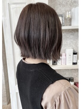 キャアリー(Caary) 福山市美容室Caary人気 ぱっつんボブ×こっくりブラウンカラー