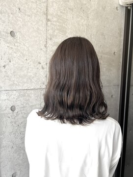 ヘアーズ ボウ トータルビューティー(hair's BEAU total beauty) オリーブベージュ×波巻きウェーブ