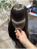 ぼわぼわ広がるクセとダメージも改善できます♪酸性縮毛矯正