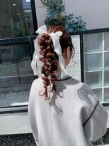 シャーマン(SHERMAN)&nbsp;ミドルポニーツイン編み下ろし♪