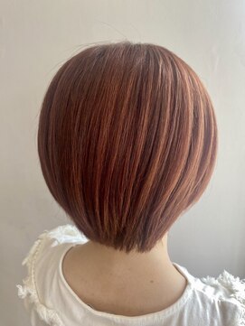 アウリィ(Aulii) ショートカット×オレンジカラー