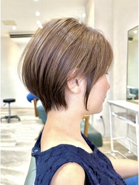 ヘアデザインファブロ イオンモール宮崎店(hair design FABRO.) 大人のくびれショート