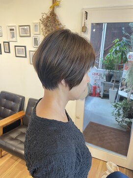 ルッツ カオラ(Ruttu KaoLa) 大人可愛い襟足スッキリ小顔ショート　30代40代50代　志木