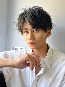 アイビーズ(IVYS) センターパート　ツイストスパイラル