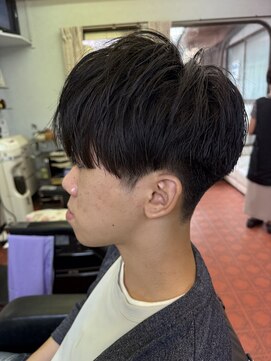 デザミ(Des Amis) 刈り上げマッシュ