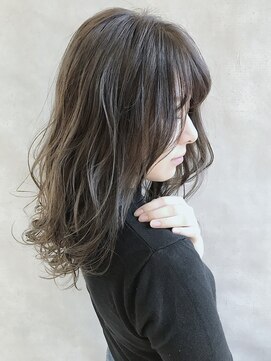 アンダーバーホワイト 広島 本通店(_WHITE) レイヤースタイル