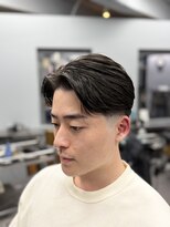 アイコン ブルー メンズ(I-CON #blue MEN'S)&nbsp;センターパート×テーパーフェード