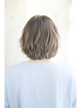 トレス プラス エヌ(TRESS+n) 20代30代40代　レトロロマンボブ【堅田】