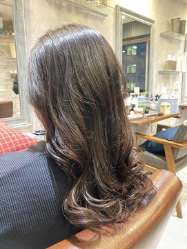 エスト(est) 白髪染で髪質改善◎M3Dカラー+酸熱トリートメント