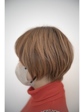 ビーヒアナウ N゜03 金沢駅西店(BE HERE NOW) ●大人かわいい小顔ひし形ショートボブ30代40代50代