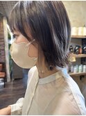 ホワイトベージュ、インナーカラーボブ