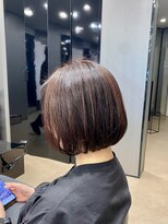 ハルキ ミナト ジャパン オオサカ(HARUKI MINATO japan OSAKA)&nbsp;40代50代小顔似合わせカットくびレイヤーエモージュ大人可愛い