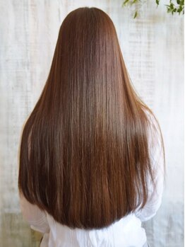 セカンドプレイス(2nd place)の写真/【八王子】髪質改善ストレートで美髪が叶う☆ダメージレスにこだわり自然な仕上がりで艶感溢れる仕上がり♪