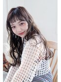 ミディアムレイヤーカットストレートロングウルフカットベージュ