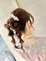 アラヘアー(ara HAIR)&nbsp;編み上げキュートツイン