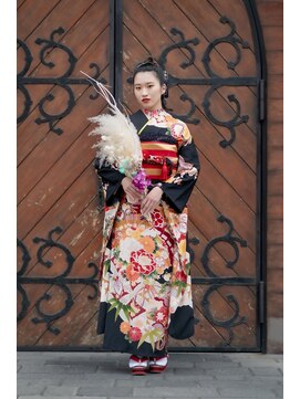 コマリ(comari) レンタル振袖+ヘアセット＋メイク