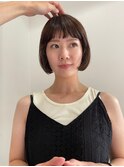 オン眉ボブ
