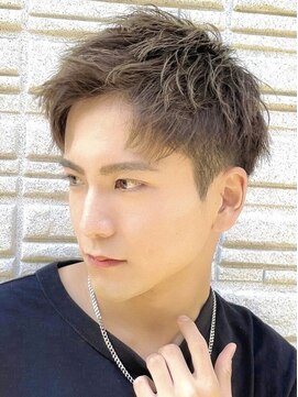 レタッチ バイ フィフス 銀座(RETOUCH by fifth) 銀座アップバング長めスパイキーショートスキンフェードカット◆