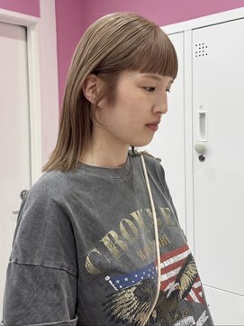 ベージュカラー