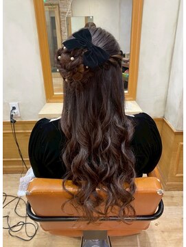 アロマ ヘアー ルーム 新宿店(AROMA hair room) 結婚式/二次会/パーティー/お団子/ハーフアップ/ウェーブ/リボン