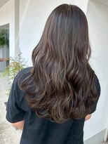 ナチュラル ヘアーデザイニング(Natural hair designing) 思わず振り返る大人可愛いゆるウェーブロング/艶ロングレイヤー
