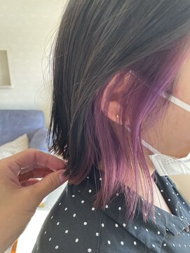 ヘアーアンドメイク カナン(HAIR&MAKE CANAAN) バイオレットのインナーカラー
