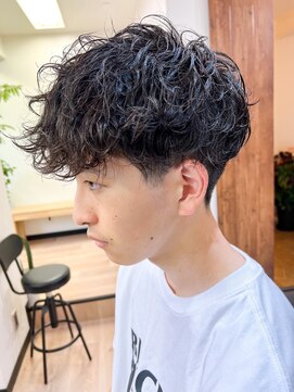 ウェイビーエフティフィフス 横浜西口(WAVEY ft.fifth) 波巻きスパイラルツイストスパイラルパーマ刈り上げマッシュ