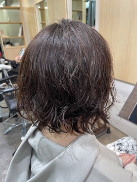 ラベスト バイ セロ 池袋メトロポリタン前(LOVEST by CERO) ミディアムショートパーマ【髪質改善・弱酸性・池袋駅】