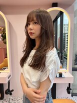 ボタン シブヤ(VOTAN SHIBUYA)&nbsp;顔まわりレイヤーカット/ワンカールで決まる/韓国ヘア